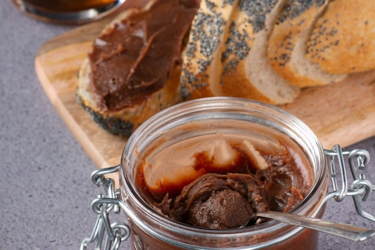 Entdecke den unwiderstehlichen Geschmack von Schokocreme vegan Entdecke den unwiderstehlichen Geschmack von Schokocreme vegan